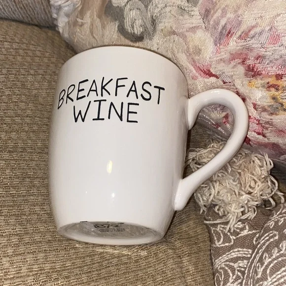 🤍🖤🤍NWT Breakfast Wine Large Ceramic Mug - Picture 6 of 8